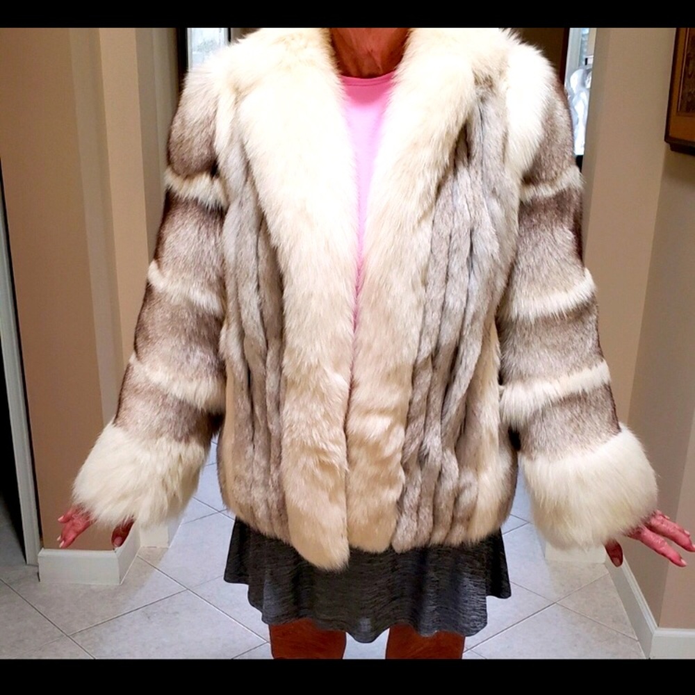 SAGA fox real coat